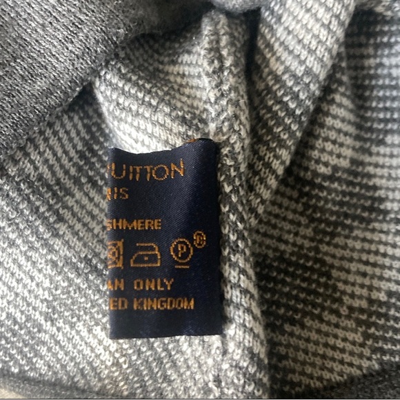 Louis Vuitton Beanie - Picture 4 of 6